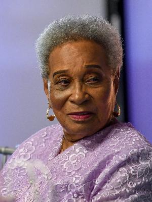 Essence Unique Ladies Club